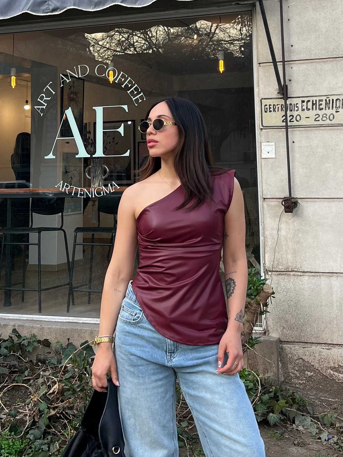 Viviana wine leather